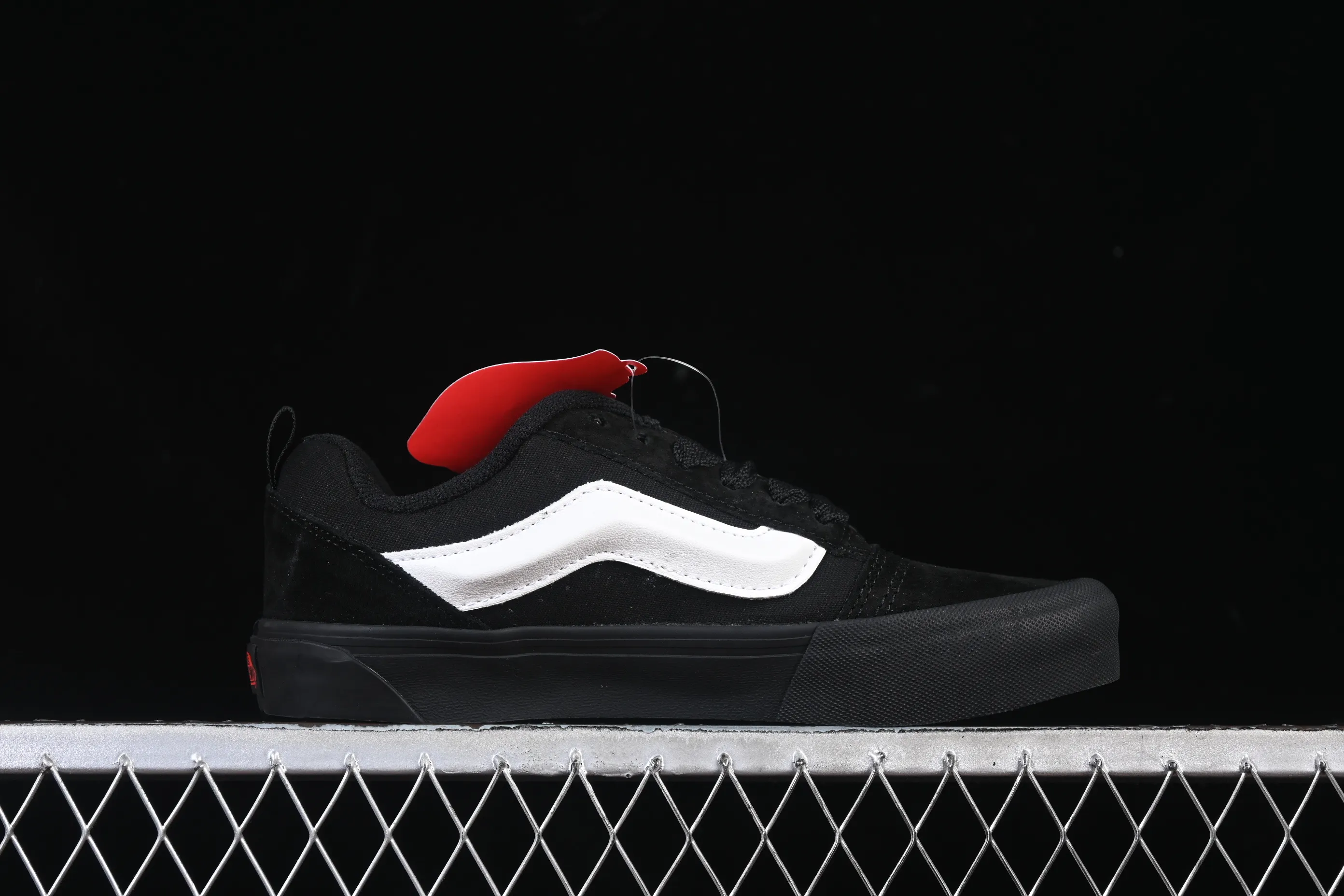 All categories Vans Vans series Vans Low Vans low-top Vans Knu-Skool Vr3 Vans low-top casual sports skateboard shoes VN0009QCBMA